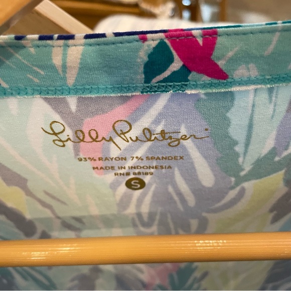 Lilly Pulitzer UPF 50+ Sophie Dress- Multi Light As A Feather - Picture 2 of 2